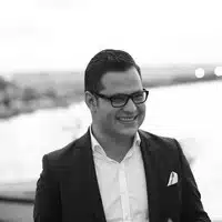 Dr. Ecz. Ferruh Karamangil, Farmosfer Podcast kurucusu